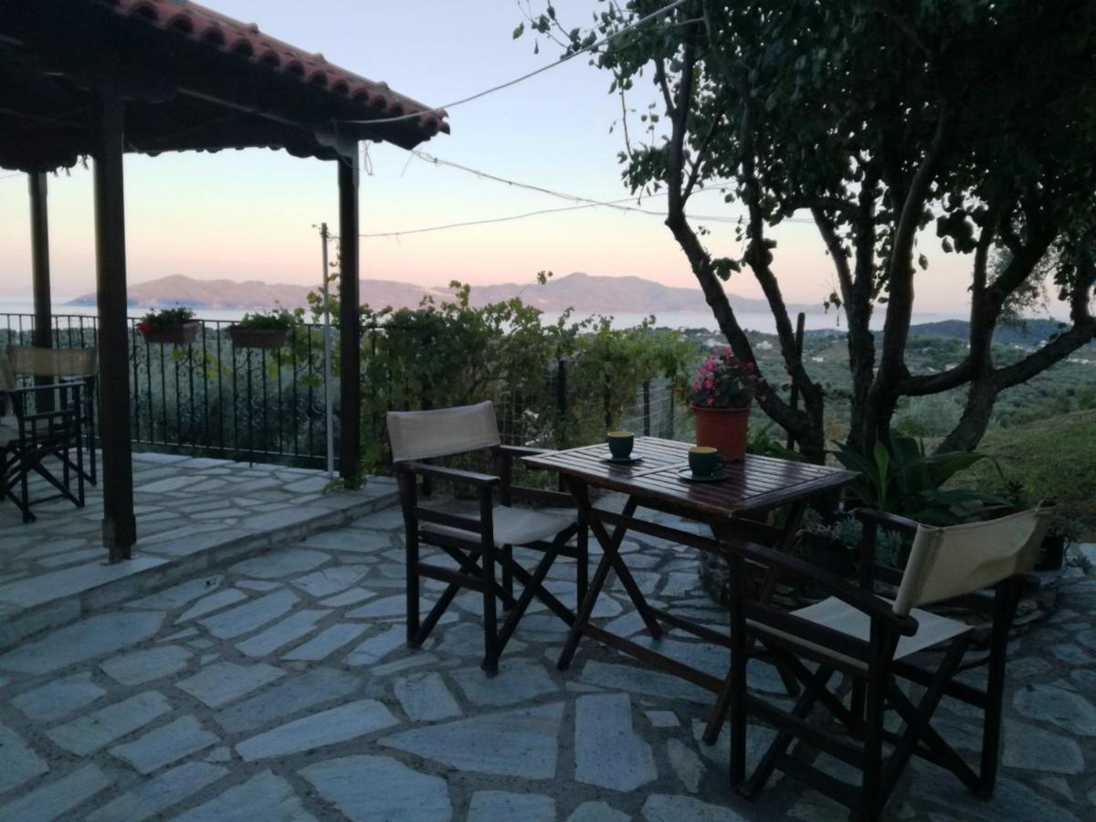 Villa Amfithea Moni Evaggelistrias Esterno foto