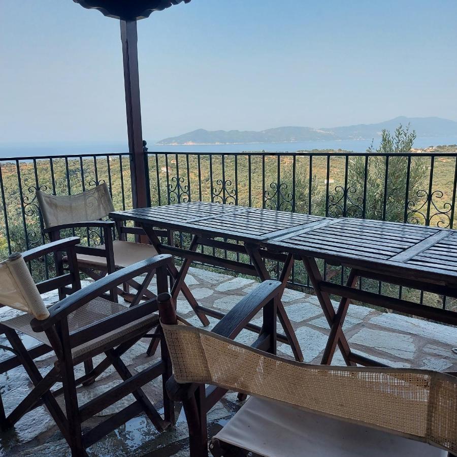 Villa Amfithea Moni Evaggelistrias Esterno foto