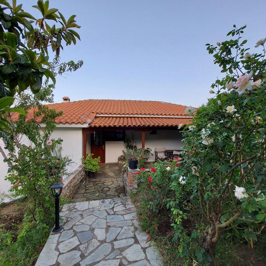 Villa Amfithea Moni Evaggelistrias Esterno foto