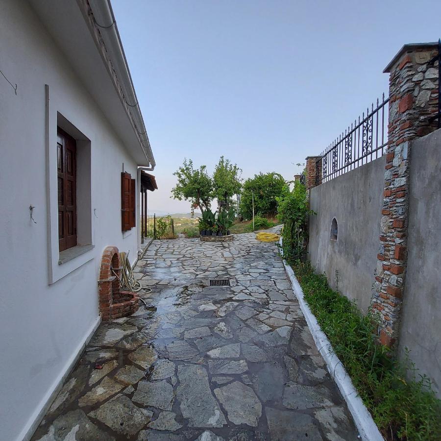 Villa Amfithea Moni Evaggelistrias Esterno foto